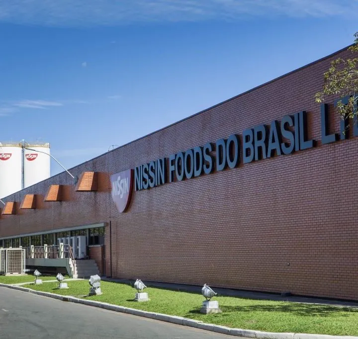 Nissin Foods (Ponta grossa - PR) — Estruturas tipo Pipe Rack e tipo abraçadeiras
